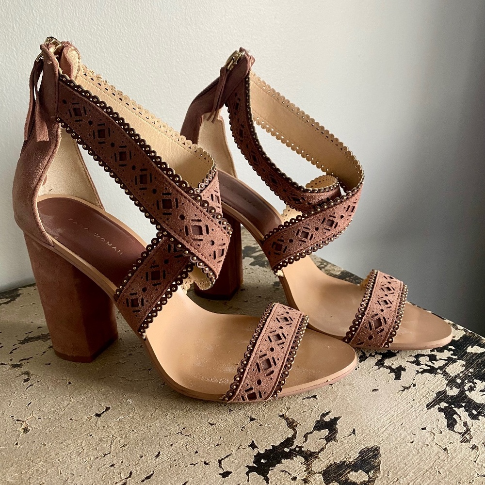 BNWOT Zara Suede Hells